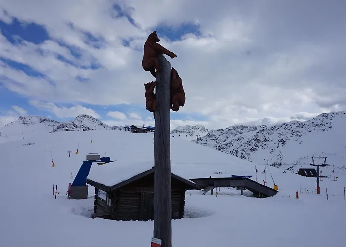 The Window To The Mountains Apartment *