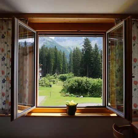 The Window To The Mountains Apartament